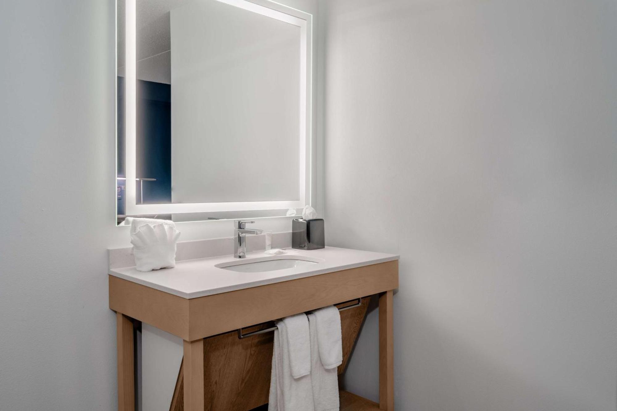 Hyatt Place Mystic Kültér fotó